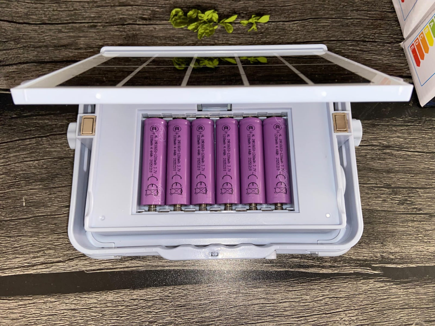 800Watt Solar LED Light with 50000MAH Solar Power Bank , 4 Modes, Waterproof, Portable Solar Power Outdoor Working Light