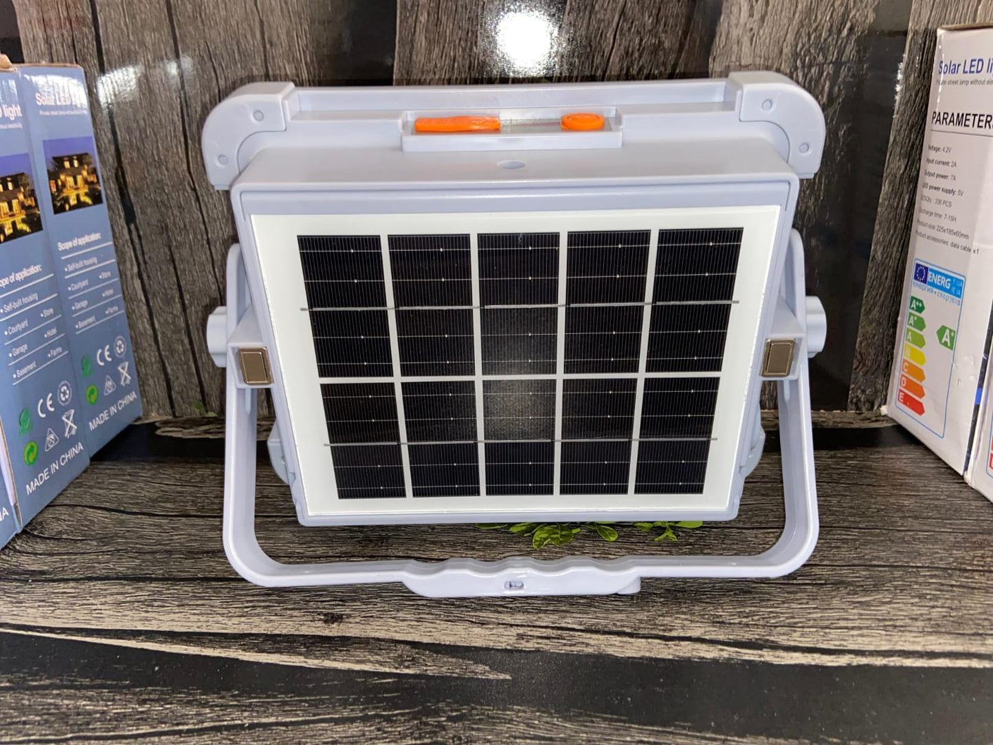 800Watt Solar LED Light with 50000MAH Solar Power Bank , 4 Modes, Waterproof, Portable Solar Power Outdoor Working Light